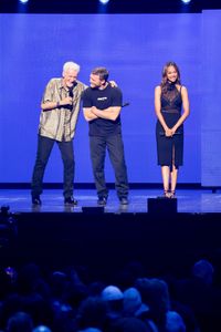 JAMES CAMERON, SAM WORTHINGTON, ZOE SALDANA