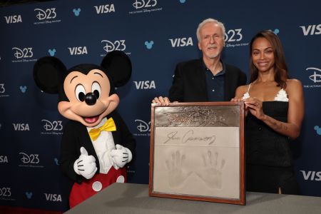 MICKEY MOUSE, JAMES CAMERON, ZOE SALDANA