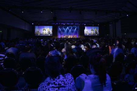 FRONT: ASHLEY ECKSTEIN, MEG DONNELLY, JANICE LEANN BROWN, RAVEN-SYMONÉ, MYKAL-MICHELLE HARRIS, KYLIE CANTRALL, MALIA BAKER BACK: MALACHI BARTON, FREYA SKYE, DAVID HENRIE, MONIQUE COLEMAN, CORBIN BLEU, DARA RENEÉ, RUBY ROSE TURNER